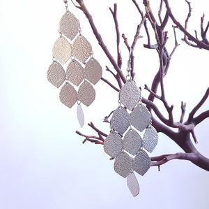Silver leaf Express dangle earrings